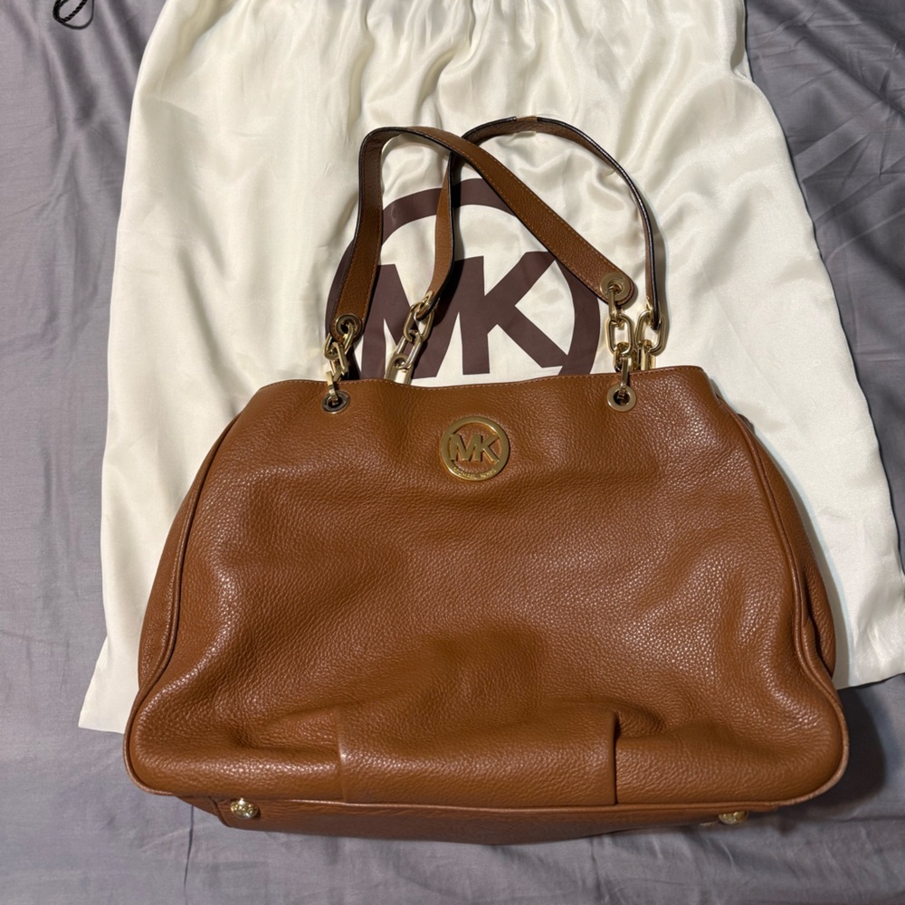 Michael Kors Brown Leather Shoulder Bag Classic Design